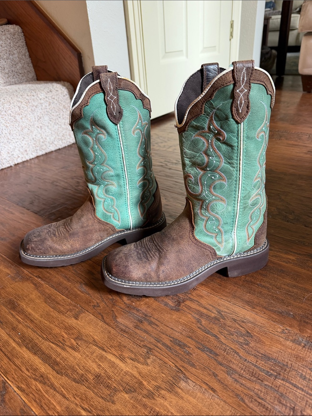 Justin Boots Brown Leather with Teal Shaft Women's Heeled Cowboy Boots - Picture 3 of 6
